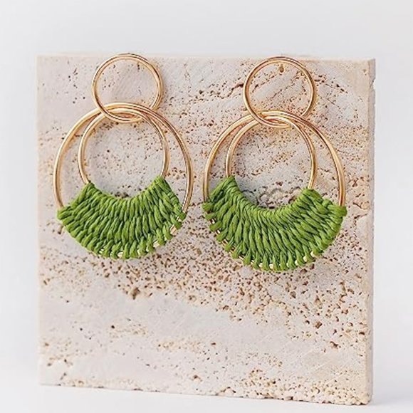 Green Woven Raffia Gold Hoop Earrings Wicker Hoops Links Post Vacation Style New - Picture 3 of 5